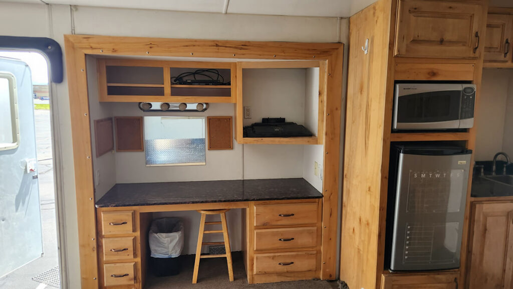 Combo Vanities Trailer 2