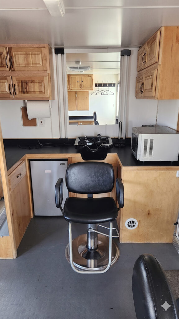 Combo Vanities Trailer 4